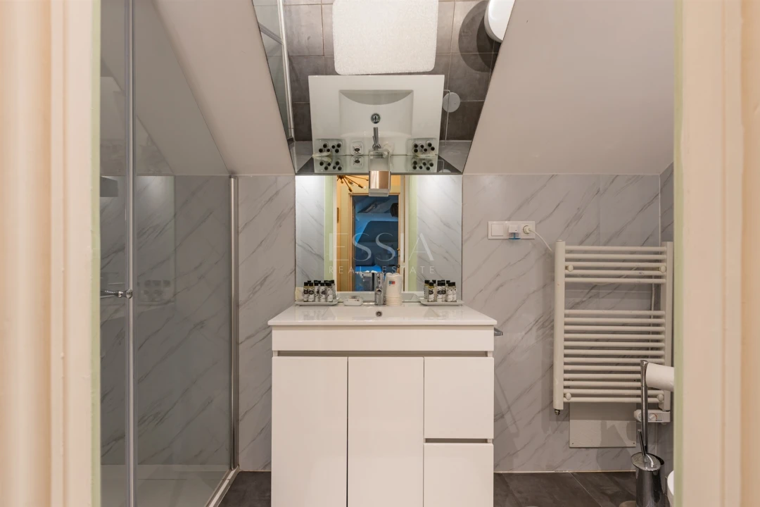 Moradia T6 para Venda em Arcozelo Foto 40