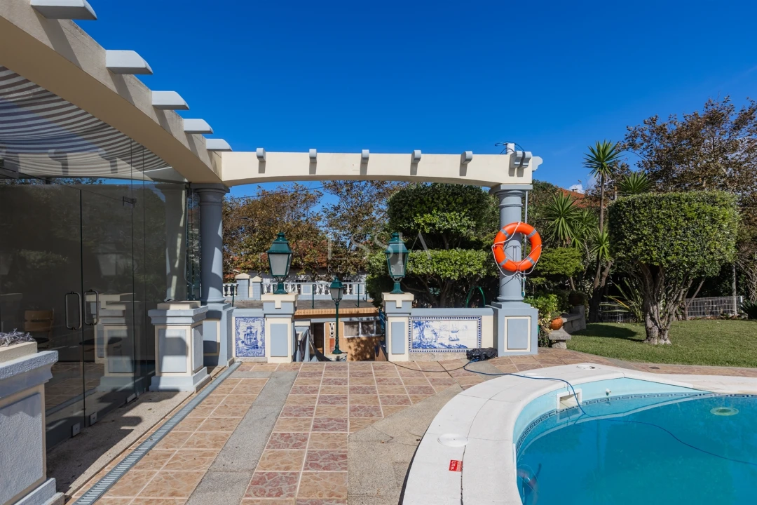 Moradia T6 para Venda em Arcozelo Foto 4