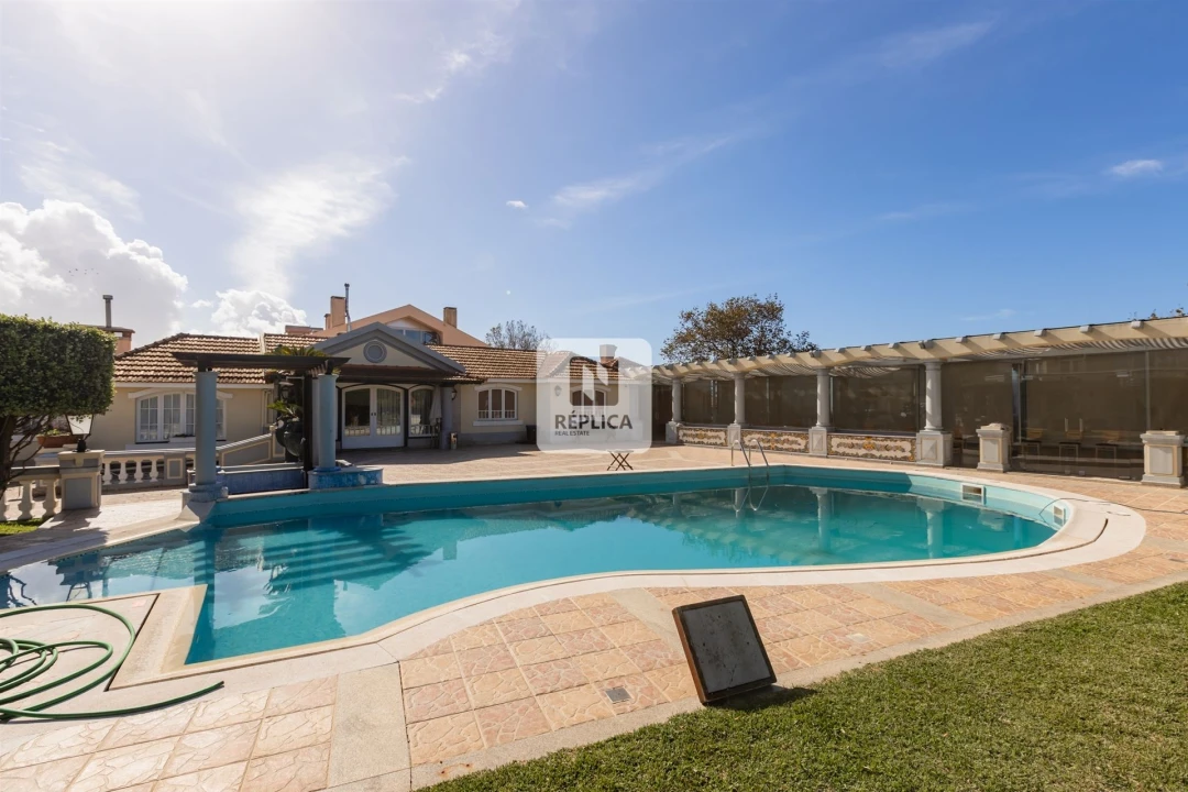 Moradia T6 para Venda em Arcozelo Foto 4