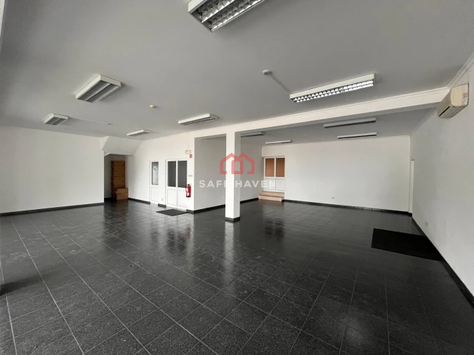 Loja para Arrendamento em Mangualde, Mesquitela e Cunha Alta Foto 8