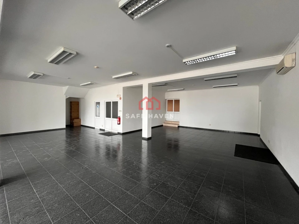 Loja para Arrendamento em Mangualde, Mesquitela e Cunha Alta Foto 8