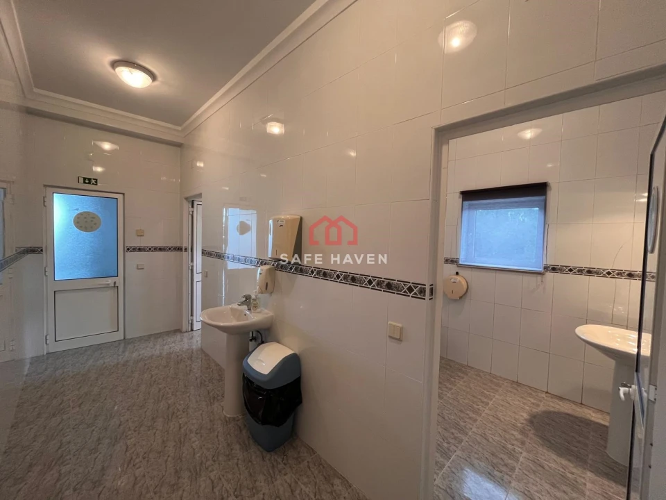 Loja para Arrendamento em Mangualde, Mesquitela e Cunha Alta Foto 6