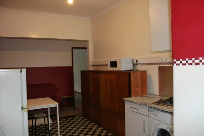 Apartamento T3 para Arrendamento em Santo Antonio dos Olivais