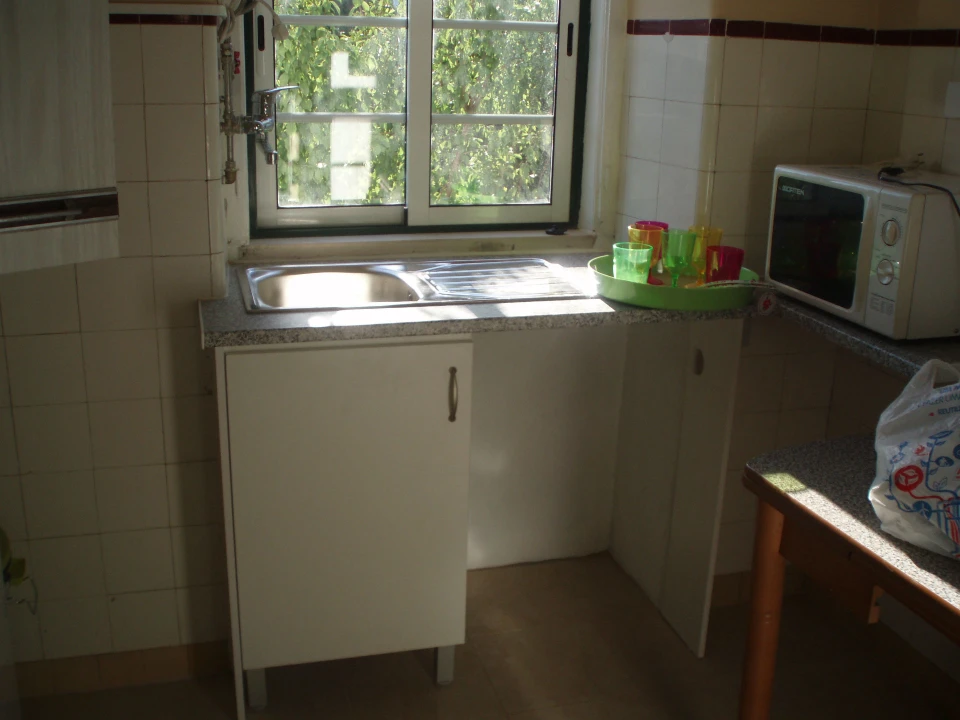 Quarto para Arrendamento em Sé Nova, Santa Cruz, Almedina e São Bartolomeu Foto 3
