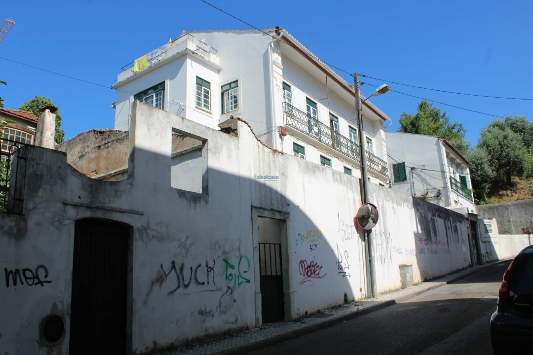 Quarto para Arrendamento em Sé Nova, Santa Cruz, Almedina e São Bartolomeu Foto 8