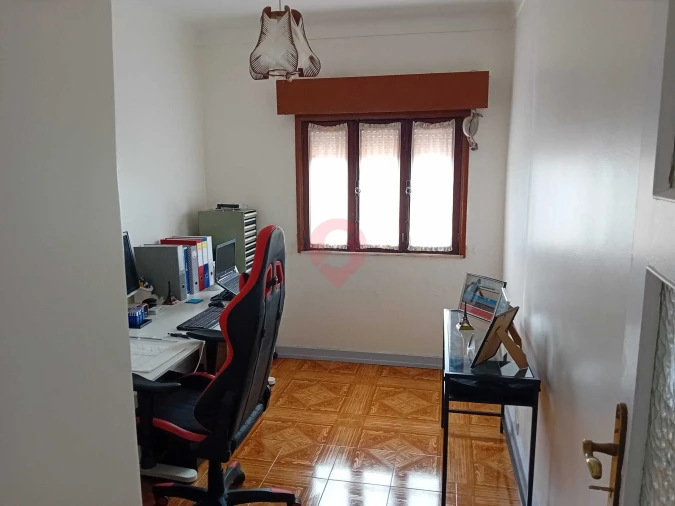 Moradia T5 para Venda em Covas Foto 13