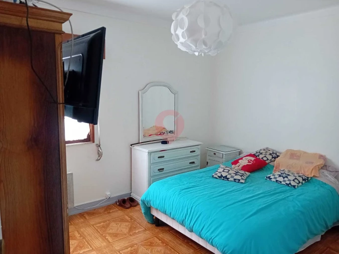 Moradia T5 para Venda em Covas Foto 12