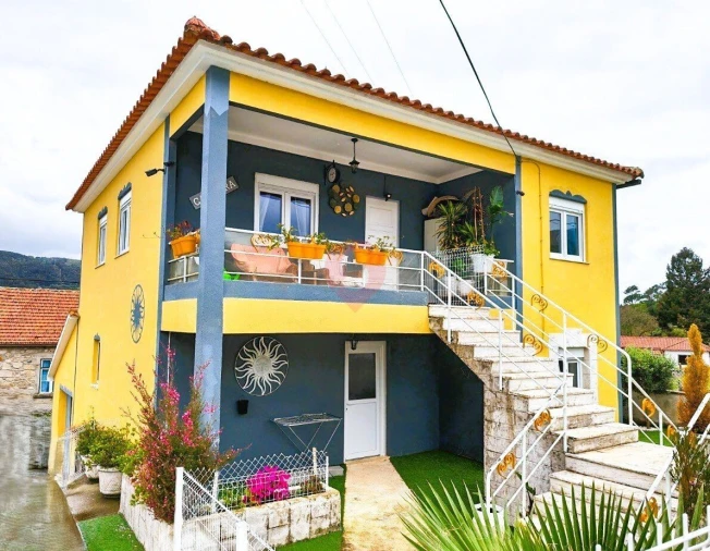 Moradia T5 para Venda em Covas Foto 13