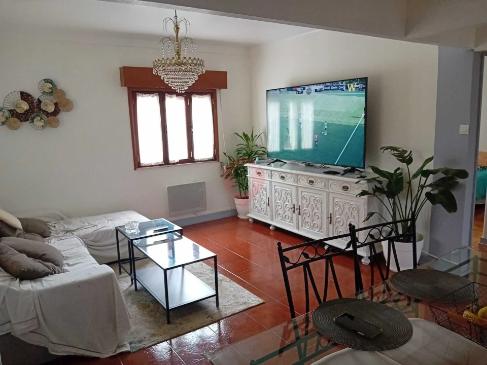 Moradia T5 para Venda em Covas Foto 10