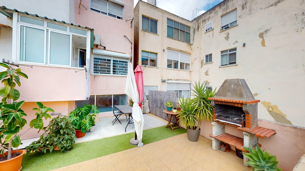 Apartamento T2 para Venda em Moscavide e Portela Foto 4