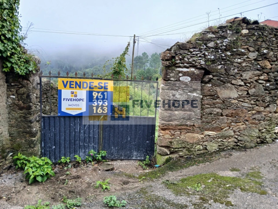 Moradia para Venda em Arrifana Foto 1