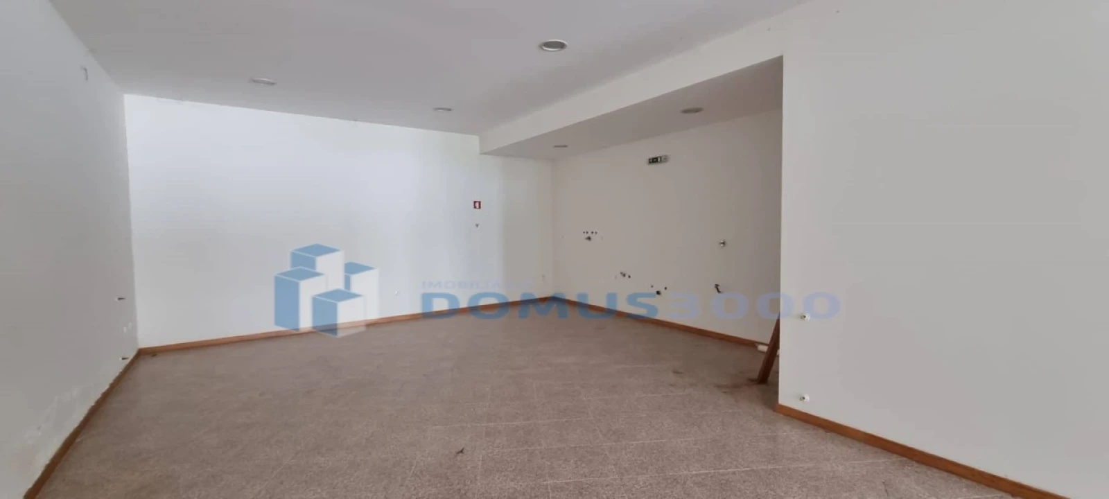 Loja para Venda em Murça Foto 2