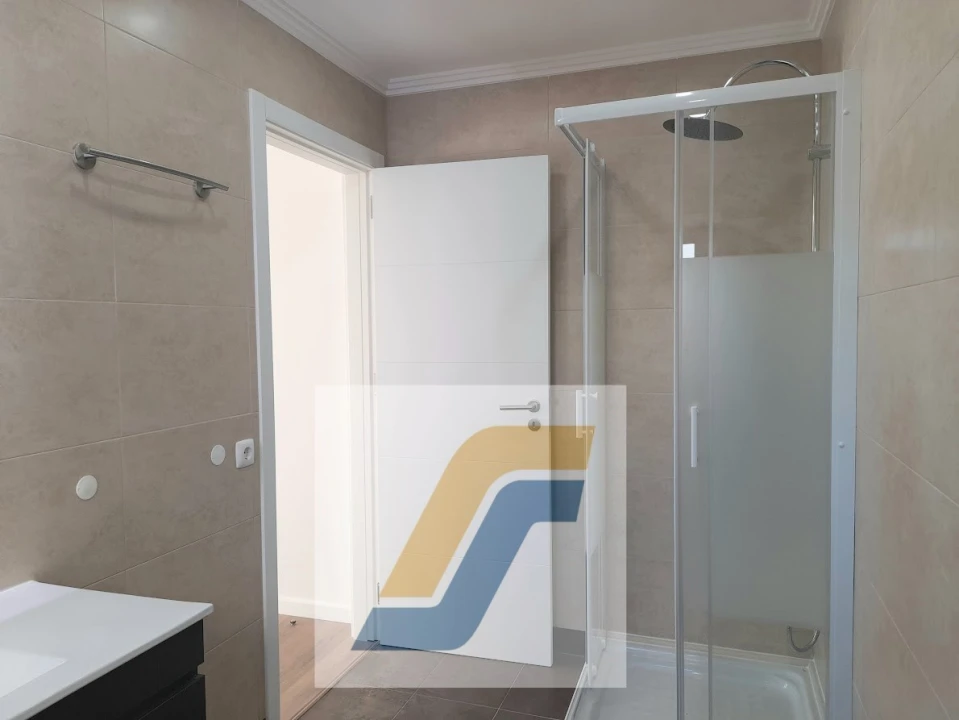 Moradia T4 para Venda em Ericeira Foto 35