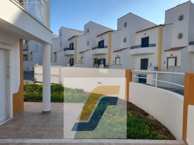 Moradia T4 para Venda em Ericeira Foto 3