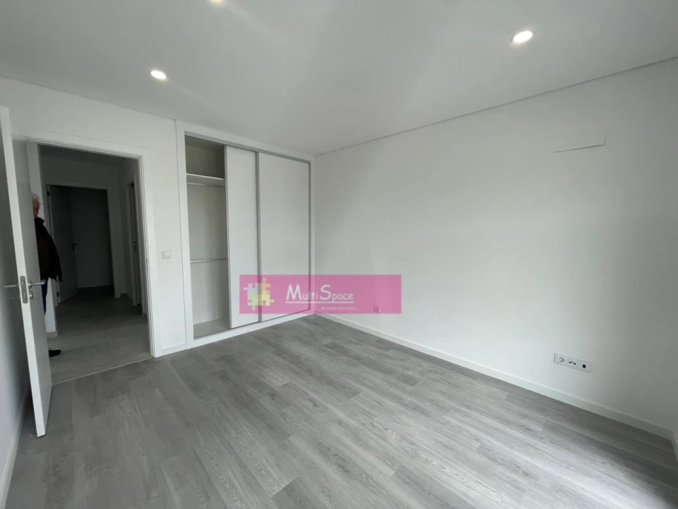 Moradia T3 para Venda em Nossa Senhora das Misericordias Foto 10