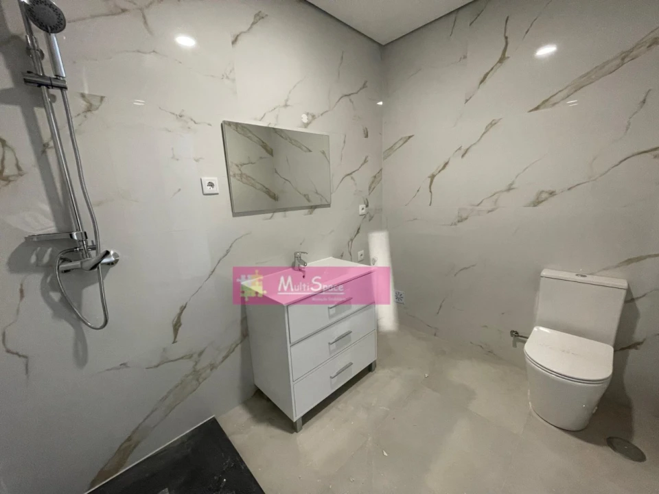 Moradia T3 para Venda em Nossa Senhora das Misericordias Foto 12