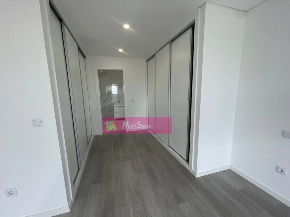 Moradia T3 para Venda em Nossa Senhora das Misericordias Foto 16