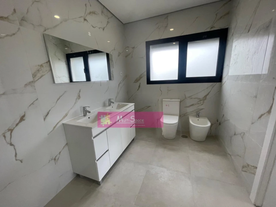 Moradia T3 para Venda em Nossa Senhora das Misericordias Foto 18