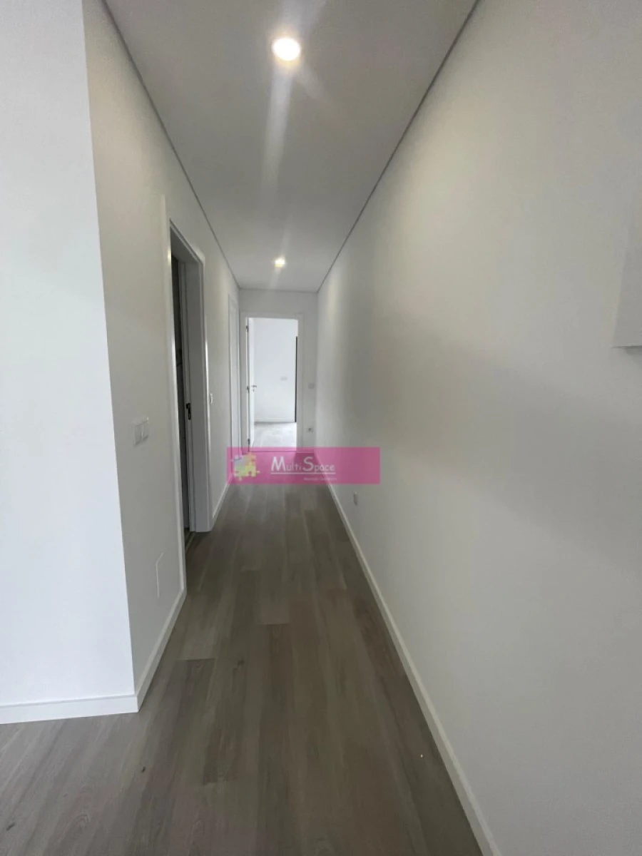 Moradia T3 para Venda em Nossa Senhora das Misericordias Foto 13