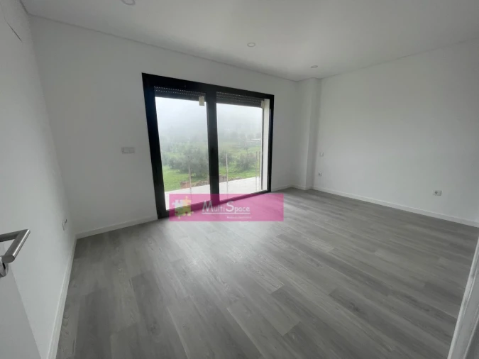 Moradia T3 para Venda em Nossa Senhora das Misericordias Foto 23