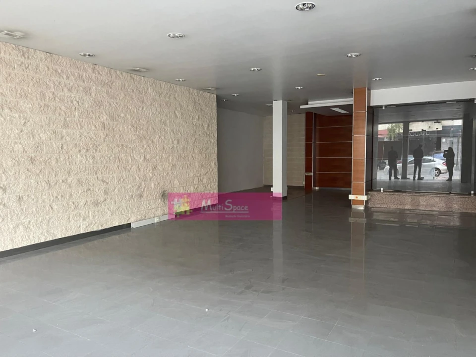 Loja para Venda em São João Baptista e Santa Maria dos Olivais Foto 2