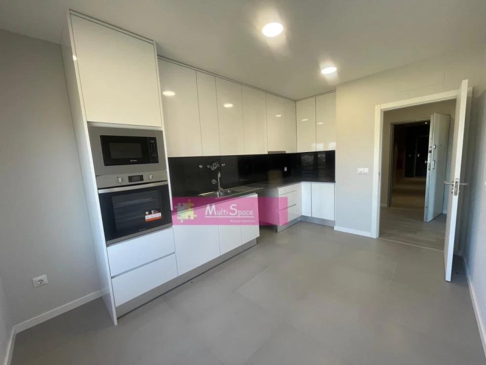 Apartamento T3 para Venda em Torres Novas (Santa Maria, Salvador e Santiago) Foto 1