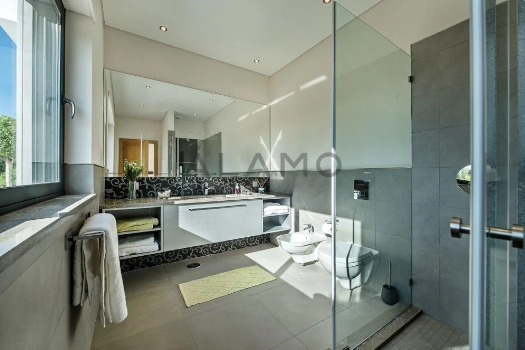 Moradia T6 para Venda em Almancil Foto 22