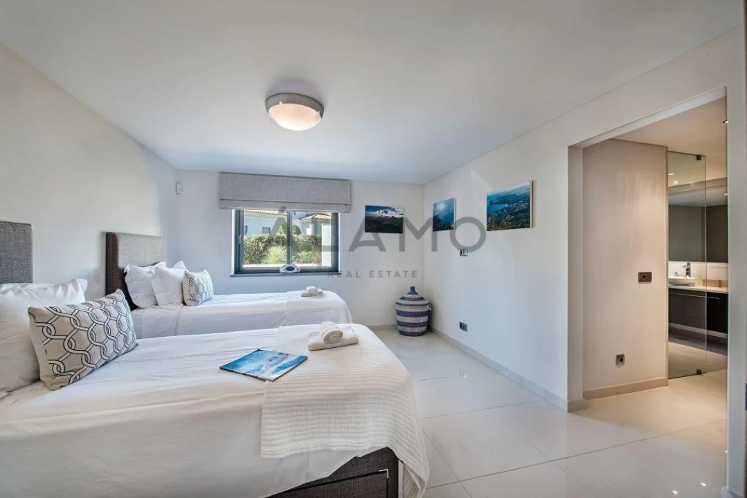 Moradia T6 para Venda em Almancil Foto 26