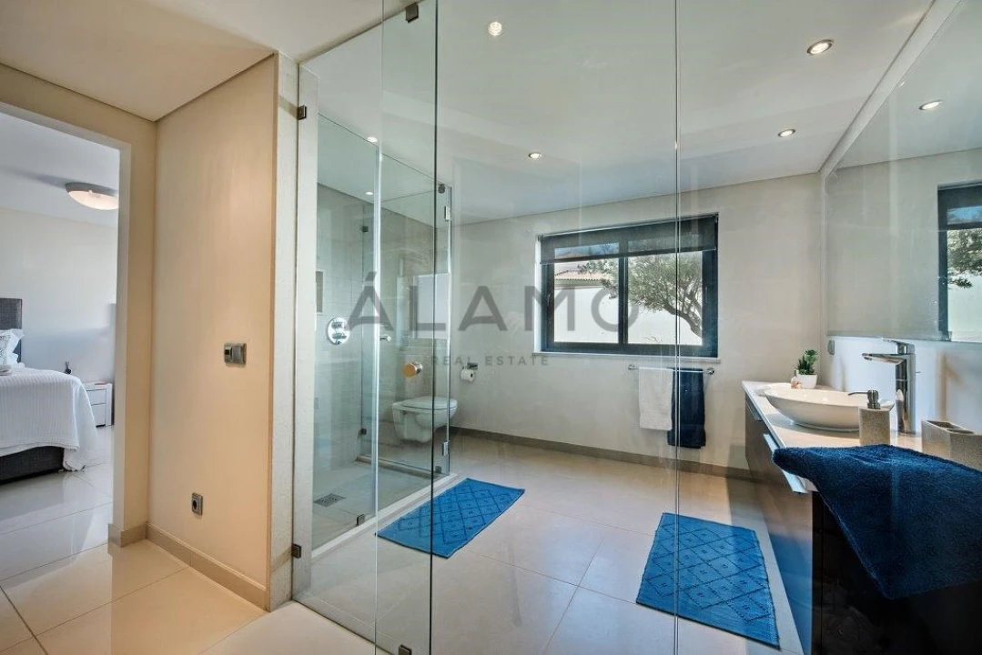 Moradia T6 para Venda em Almancil Foto 27