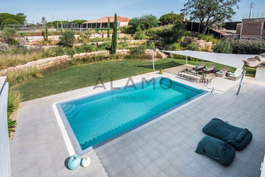 Moradia T6 para Venda em Almancil Foto 36