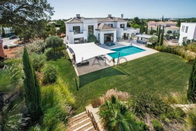 Moradia T6 para Venda em Almancil