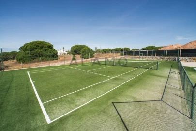 Moradia T6 para Venda em Almancil