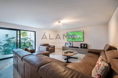 Moradia T6 para Venda em Almancil