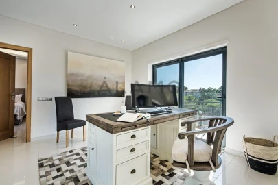 Moradia T6 para Venda em Almancil