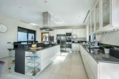 Moradia T6 para Venda em Almancil