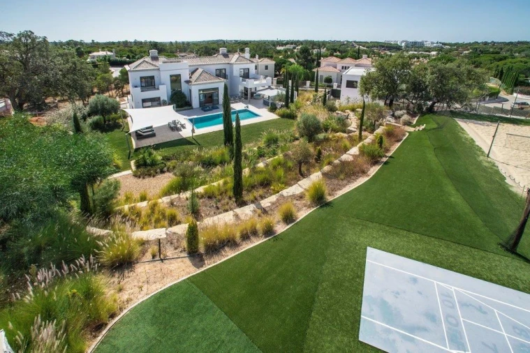 Moradia T6 para Venda em Almancil Foto 15