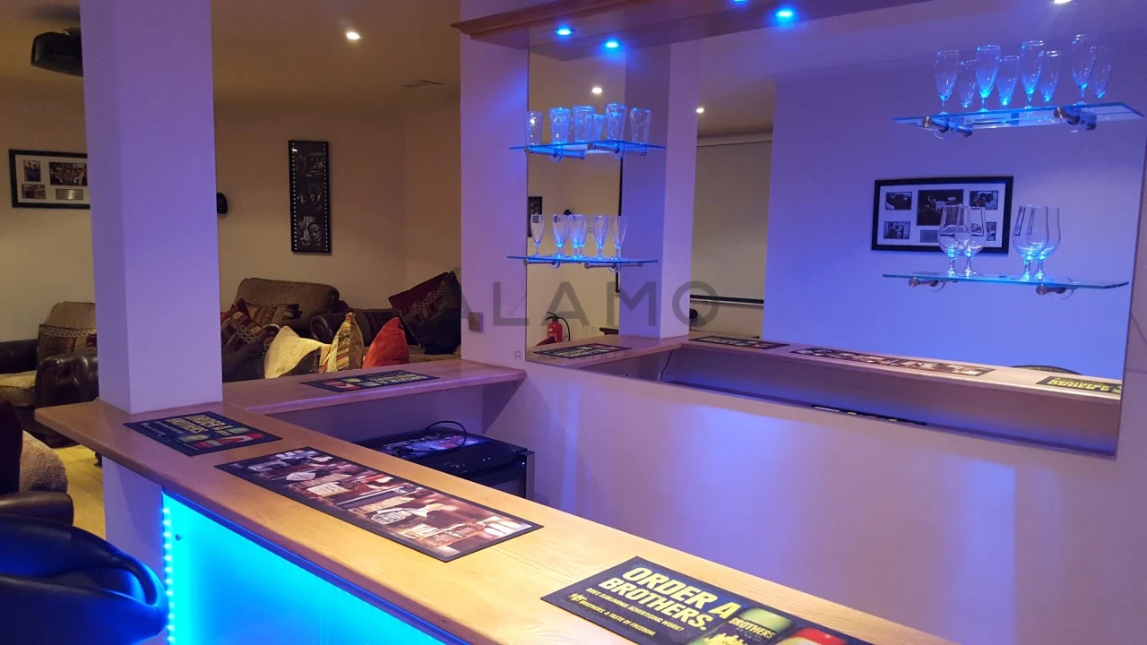 Moradia T8 para Venda em Almancil Foto 20