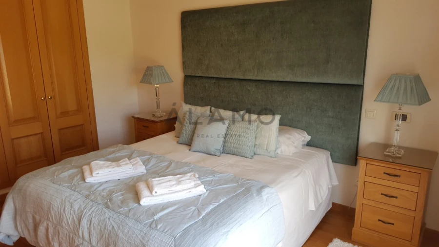 Moradia T8 para Venda em Almancil Foto 11