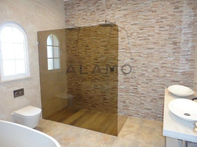 Moradia T8 para Venda em Almancil Foto 19