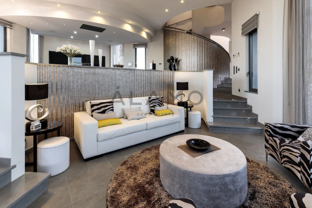 Moradia T5 para Venda em Vila Nova de Cacela Foto 5