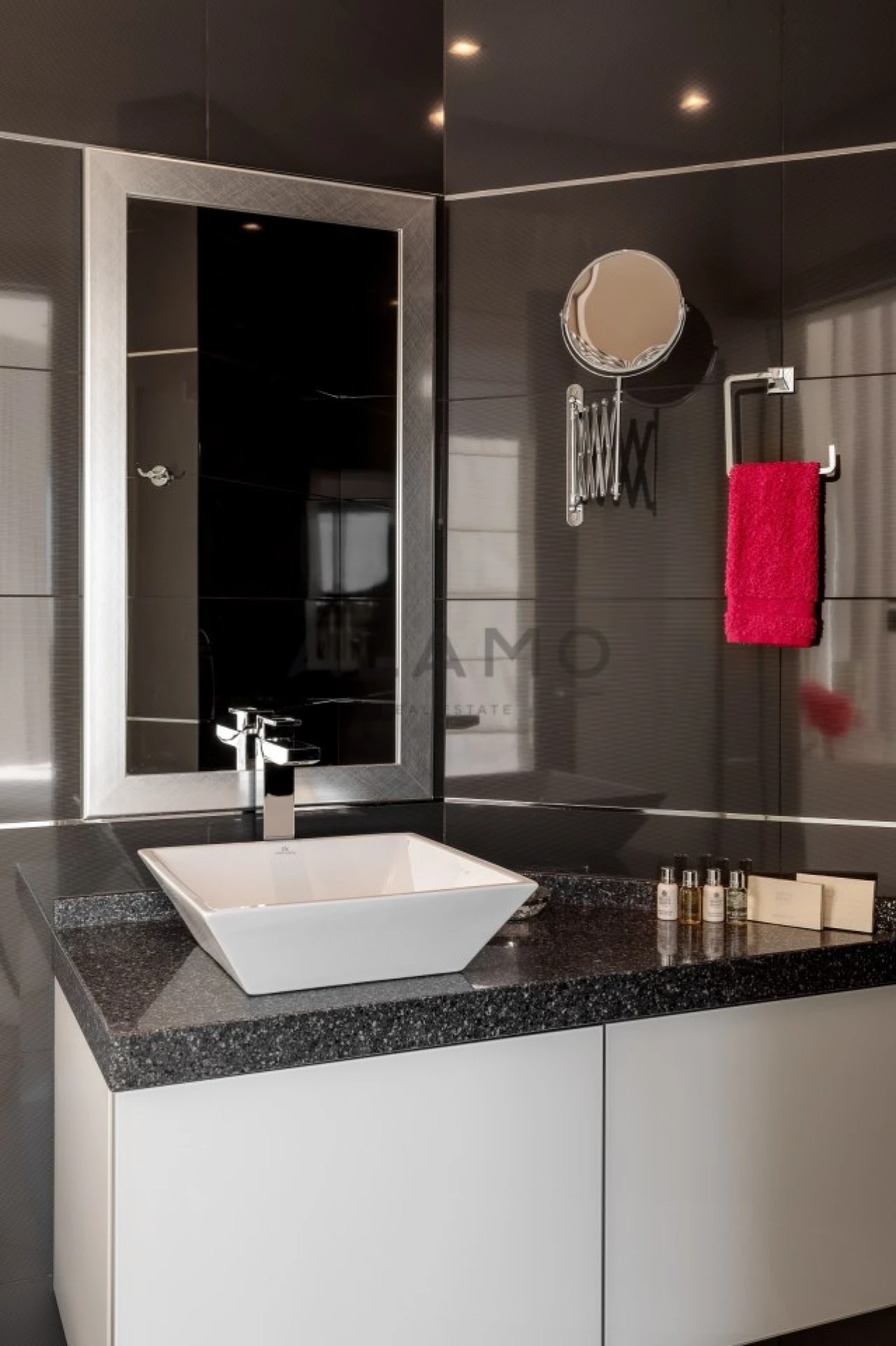 Moradia T5 para Venda em Vila Nova de Cacela Foto 14