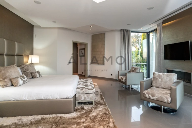 Moradia T5 para Venda em Vila Nova de Cacela Foto 8