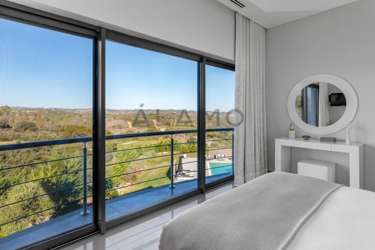 Moradia T5 para Venda em Vila Nova de Cacela Foto 12