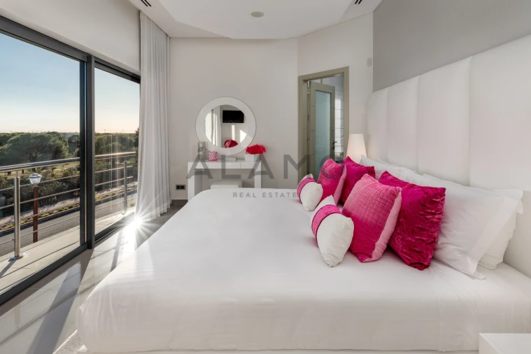 Moradia T5 para Venda em Vila Nova de Cacela Foto 15