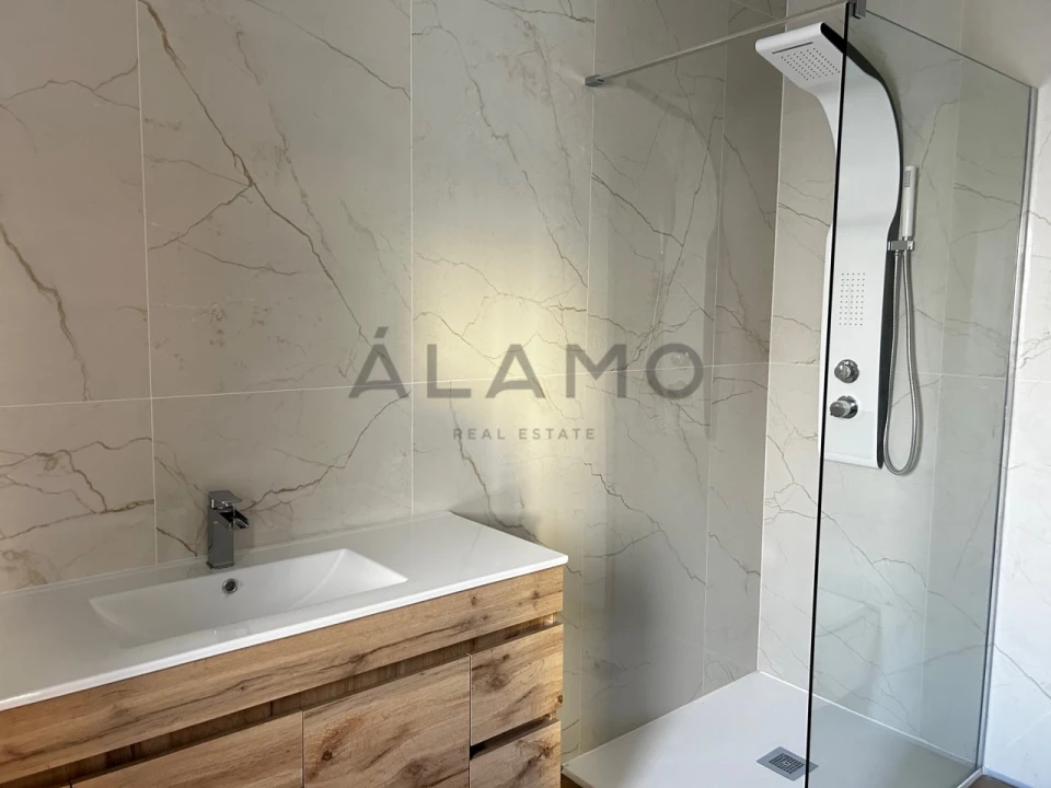 Apartamento T4 para Venda em São Brás de Alportel Foto 8