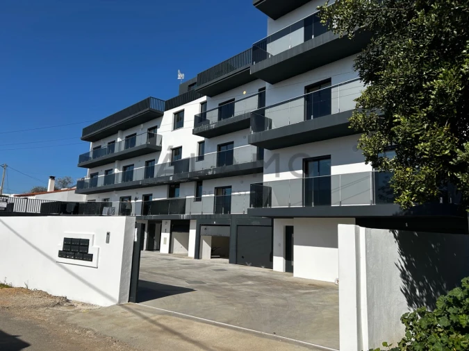 Apartamento T4 para Venda em São Brás de Alportel Foto 1