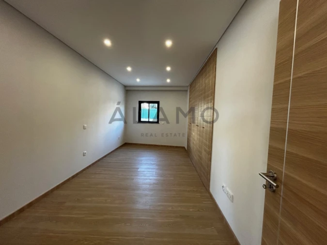 Apartamento T4 para Venda em São Brás de Alportel Foto 2