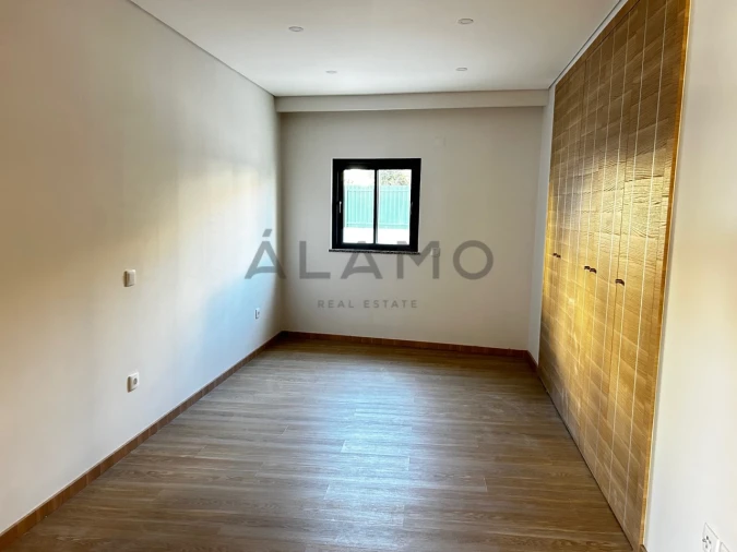 Apartamento T4 para Venda em São Brás de Alportel Foto 9