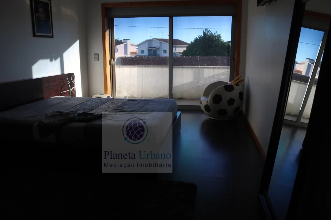 Moradia T5 para Venda em Paredes Foto 16