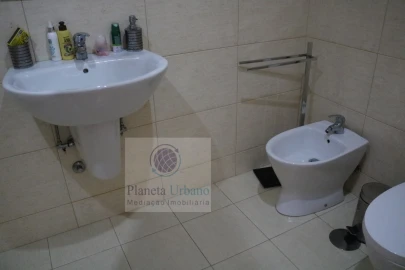 Moradia T5 para Venda em Paredes